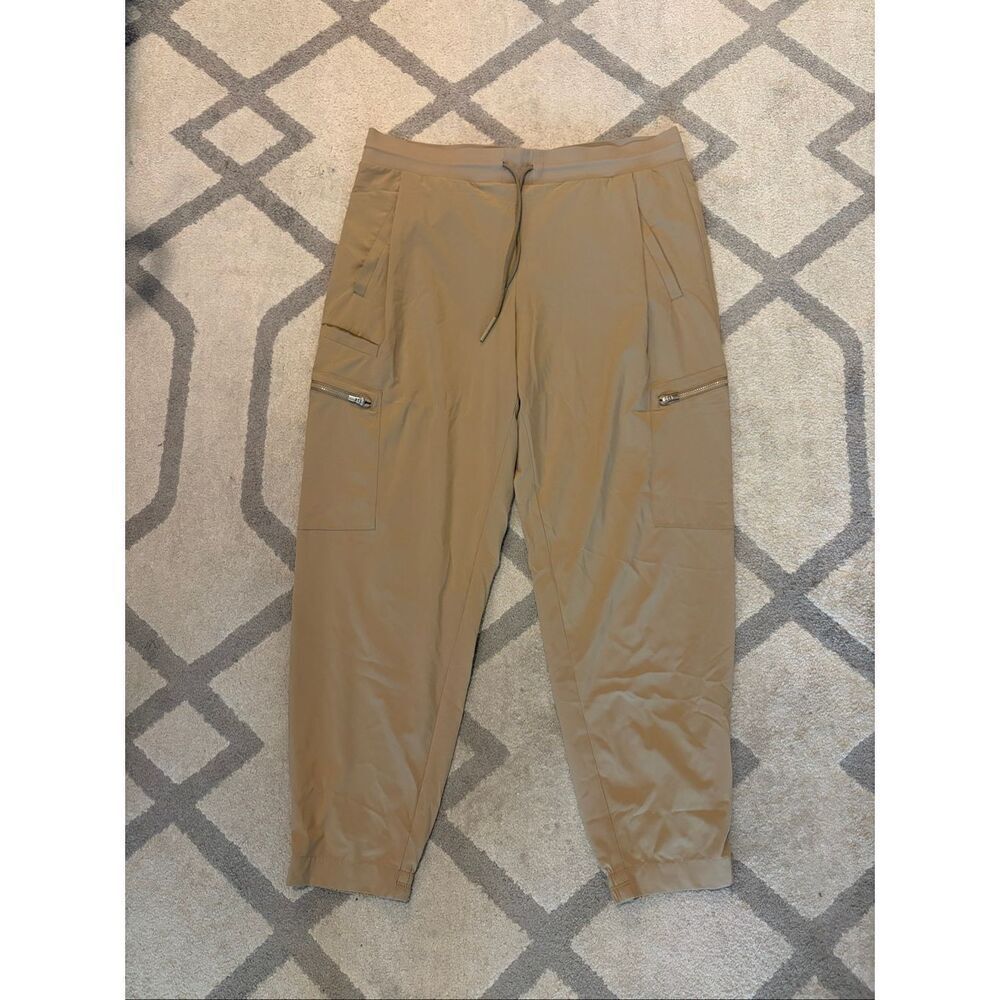Athleta Go Far Travel Pant Khaki Tan Lightweight Athleisure Pants Size 14